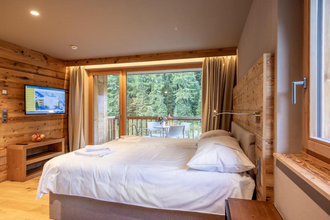 Swisspeak Resorts Zinal Exterior photo